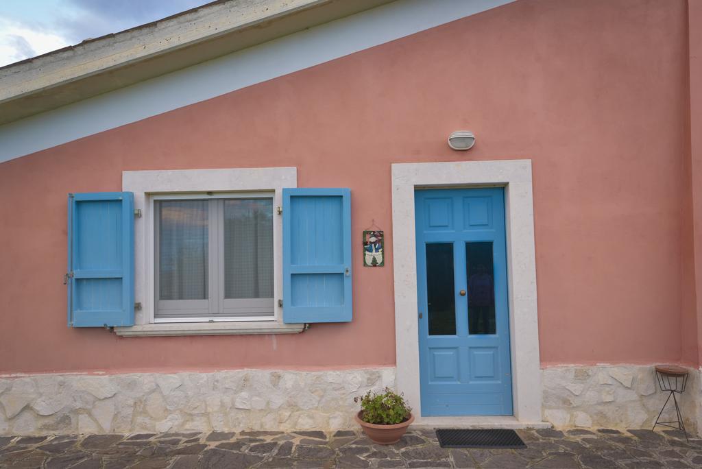 La Masseria Di Villa Giulia Tocco da Casauria Bagian luar foto